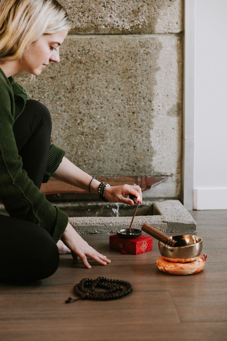 Creating Your Sacred Space: A Tibetan Guide to Home Meditation Altars
