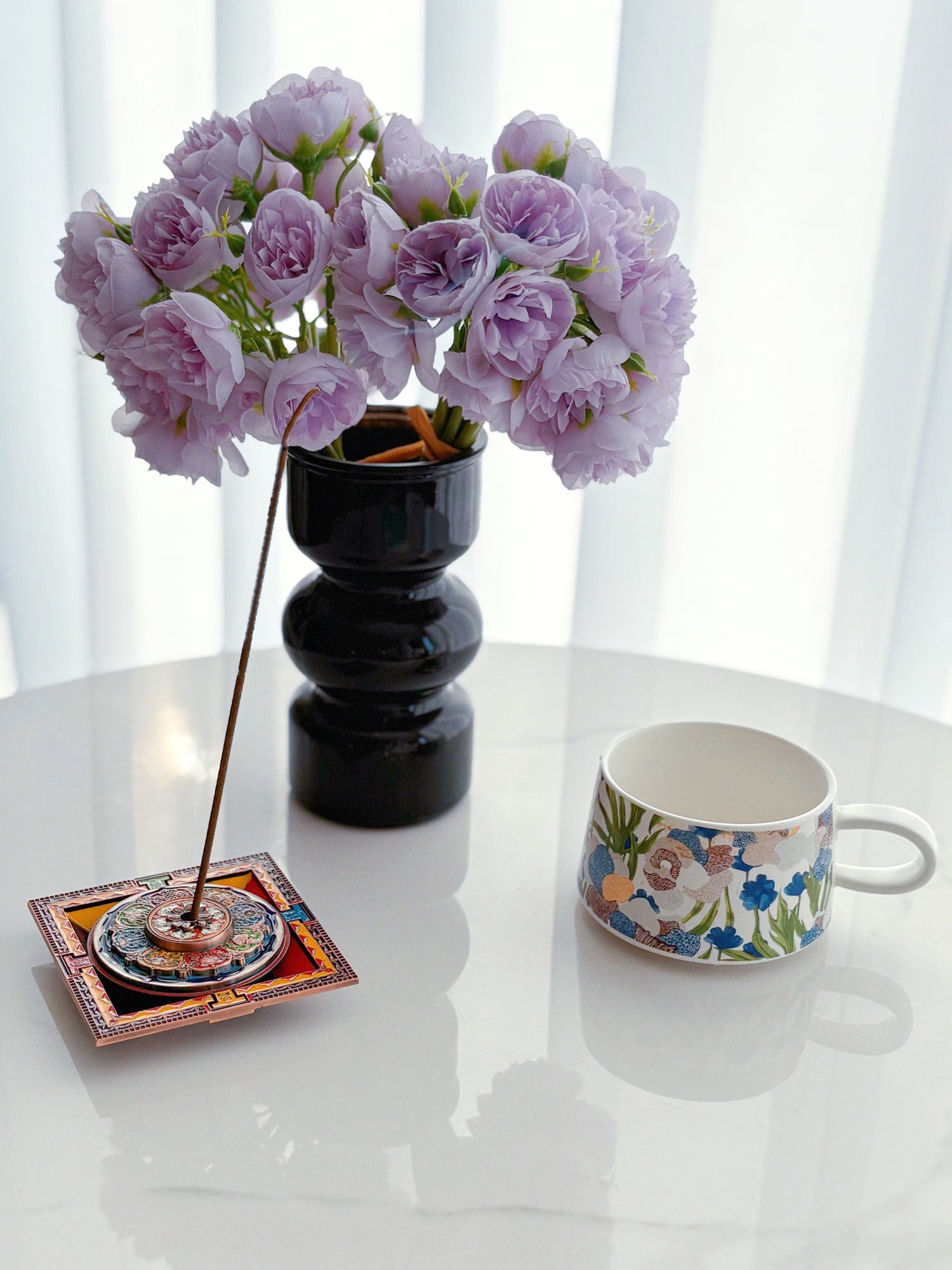 Scent Your Season: How to Create Unforgettable Christmas Memories with Incense